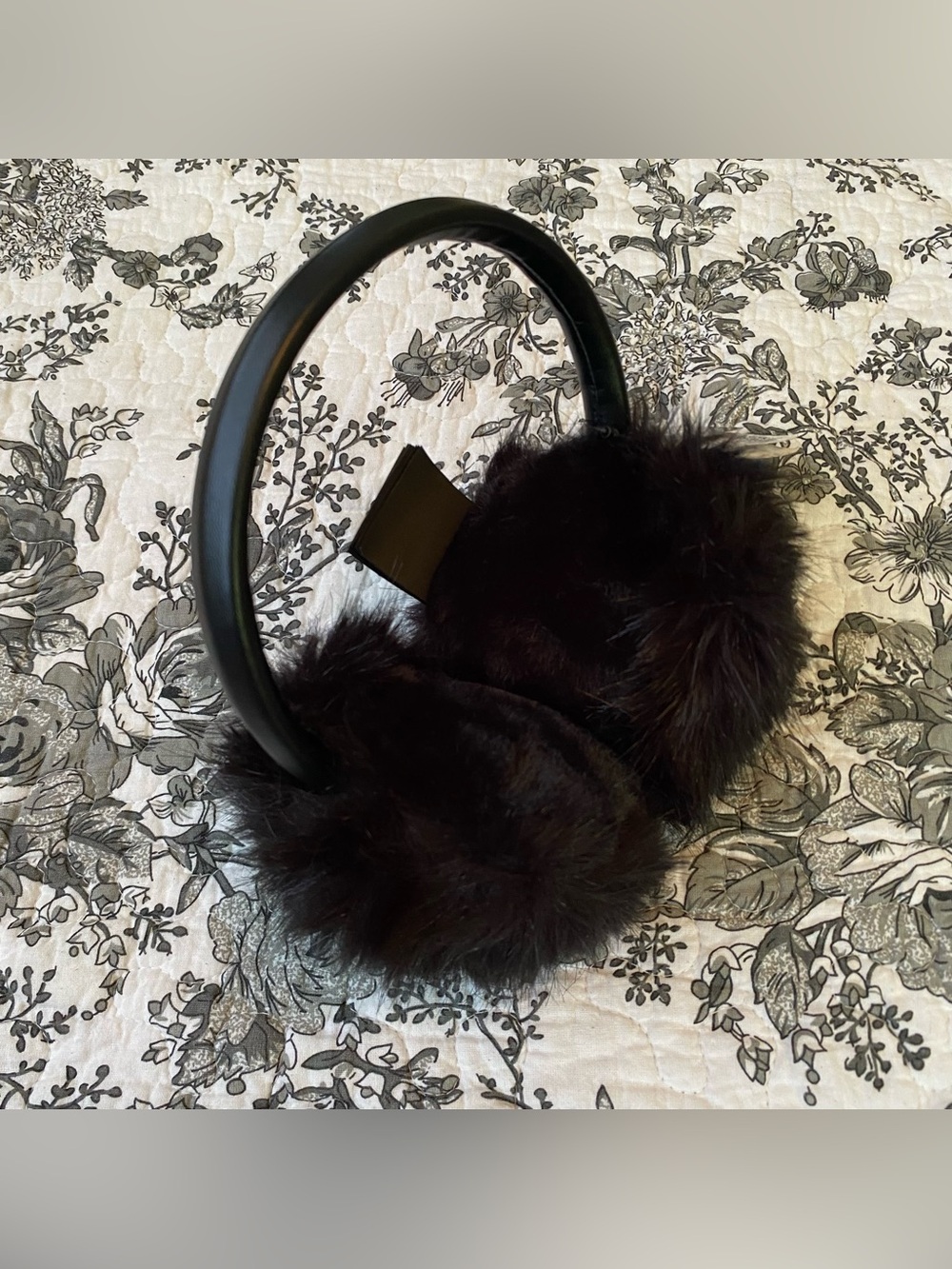 h&m divided black faux fur fuzzy soft earmuffs — one size